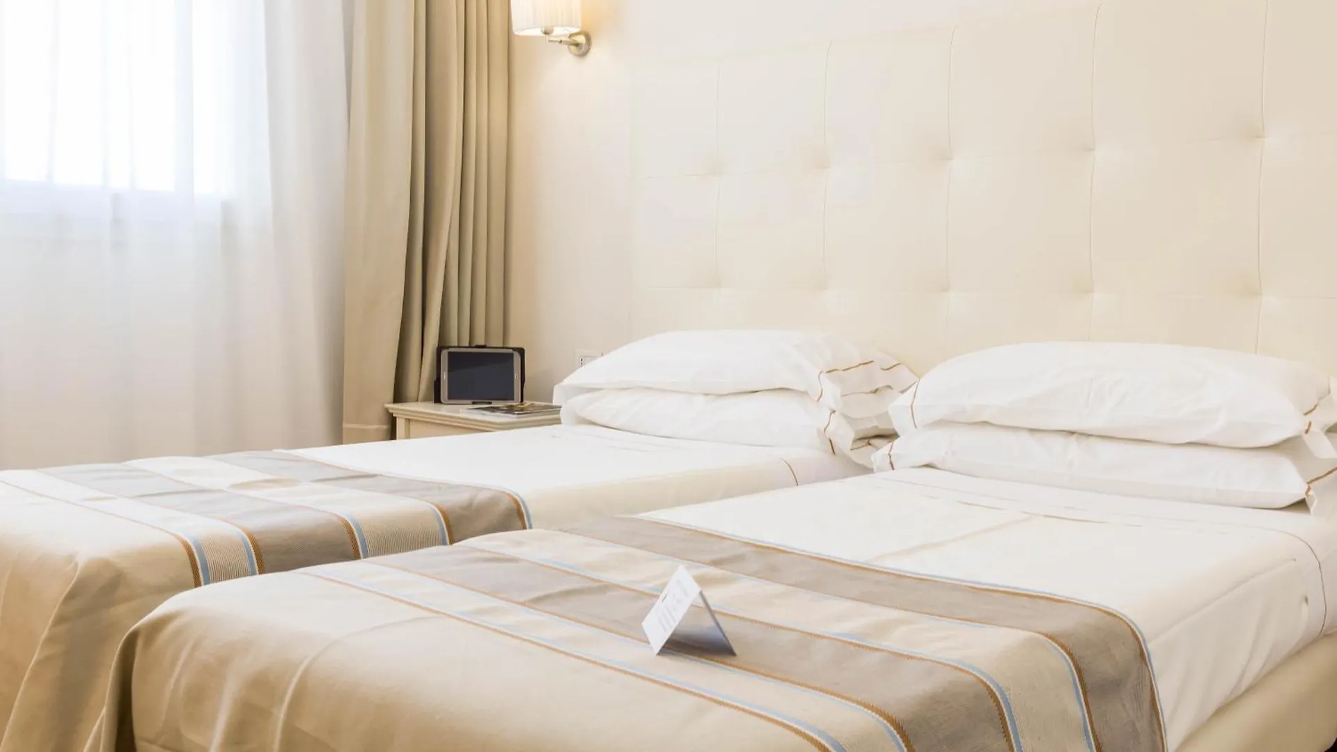 Hotel Catalunya Alguer 4*,